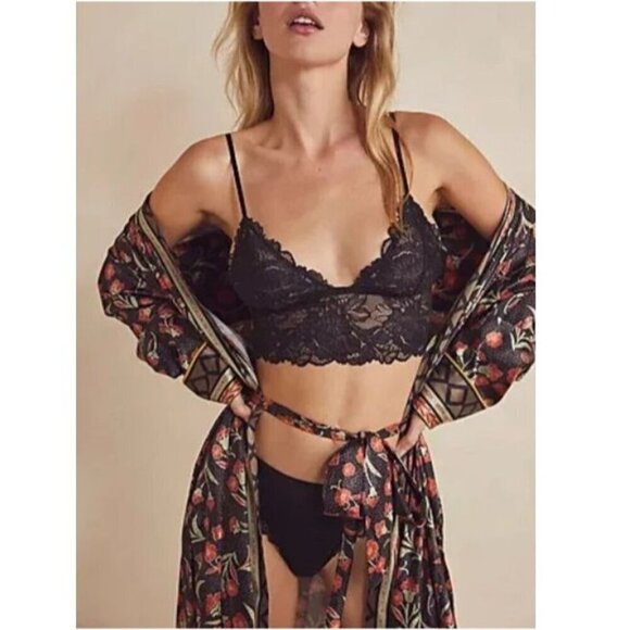 Free People Black Everyday Lace Longline Bralette Stretch Bra Small (A-7) - Picture 1 of 8